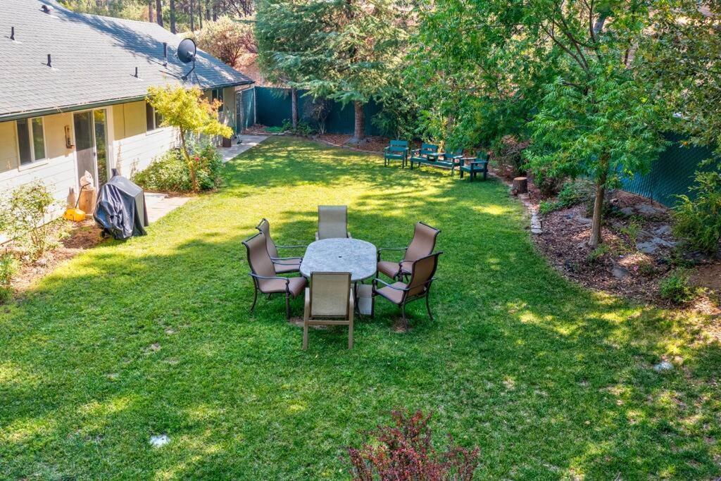 Acorn House - Charming House In Green Heaven With Pool Table With Lovely Backyard オークハースト エクステリア 写真