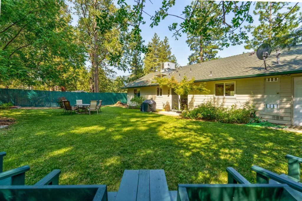 Acorn House - Charming House In Green Heaven With Pool Table With Lovely Backyard オークハースト エクステリア 写真